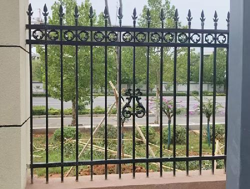 小区铁艺护栏
